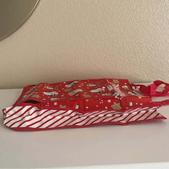 Disneyland Christmas Reusable Bag NWT - Picture 3 of 4